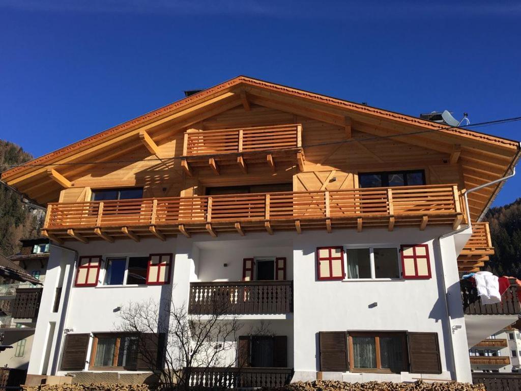 Appartamenti Cesa Soreie By Ama Val Di Fassa Canazei Zewnętrze zdjęcie